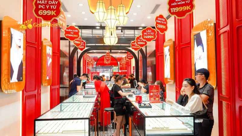 Nên thường xuyên theo dõi và cập nhật giá vàng Phú Quý mới nhất để thuận lợi khi giao dịch