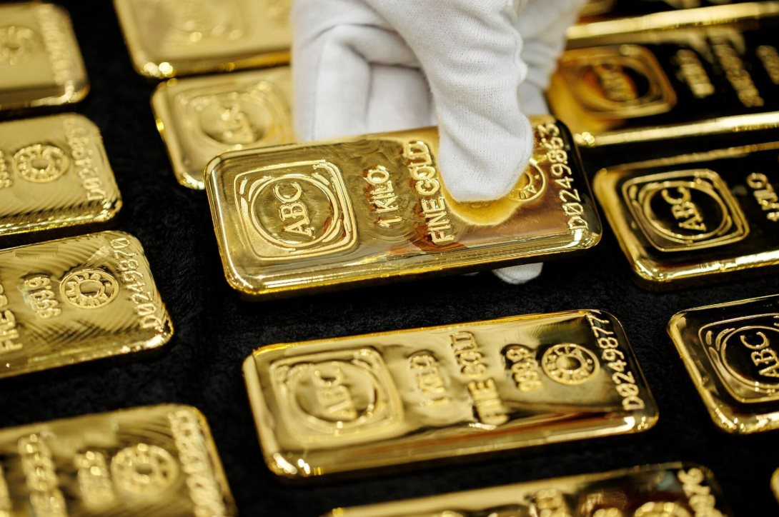 Giá vàng thế giới cập nhật đầu năm 2026 nhiều biến động