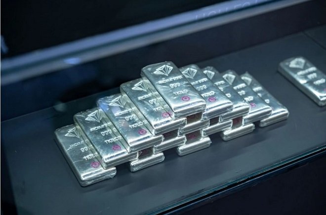 Tuần qua tiếp tục chứng kiến sự sụt giảm mạnh mẽ của giá bạc trên thị trường nội địa