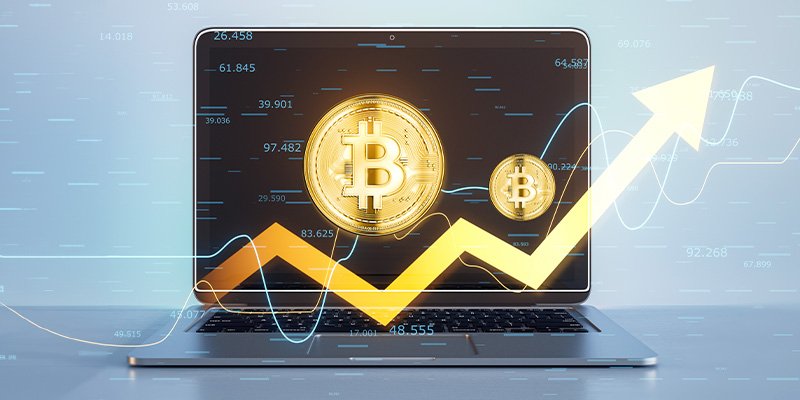 Vàng hay Crypto? Khám phá sự khác biệt cốt lõi, ưu nhược điểm và các yếu tố ảnh hưởng đến giá trị của vàng và tiền điện tử. Tìm hiểu cách kết hợp hiệu quả hai tài sản này vào danh mục đầu tư của bạn để đạt được mục tiêu tài chính.