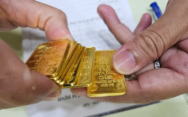 Giá vàng đang tăng liệu có phải là thời điểm vàng để mua vào? Đọc phân tích chuyên sâu từ The Goldpriceth về cơ hội, rủi ro và chiến lược đầu tư hiệu quả khi giá vàng biến động.