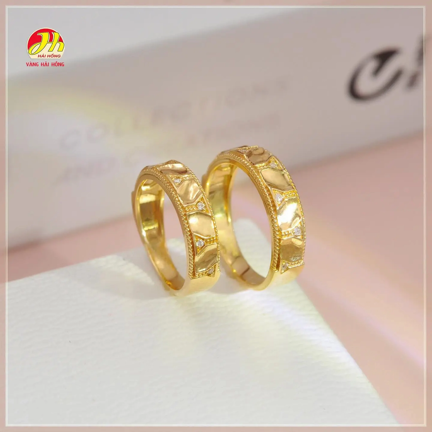 Trang sức vàng tinh xảo của Hải Hồng